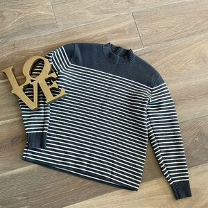 Everlane Breton Charcoal Gray and Off-White Striped Crewneck Sweater